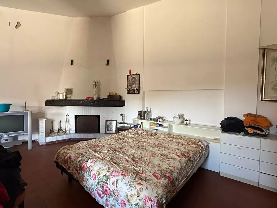 Immagine 9 di Casa semindipendente in vendita  a Massa E Cozzile