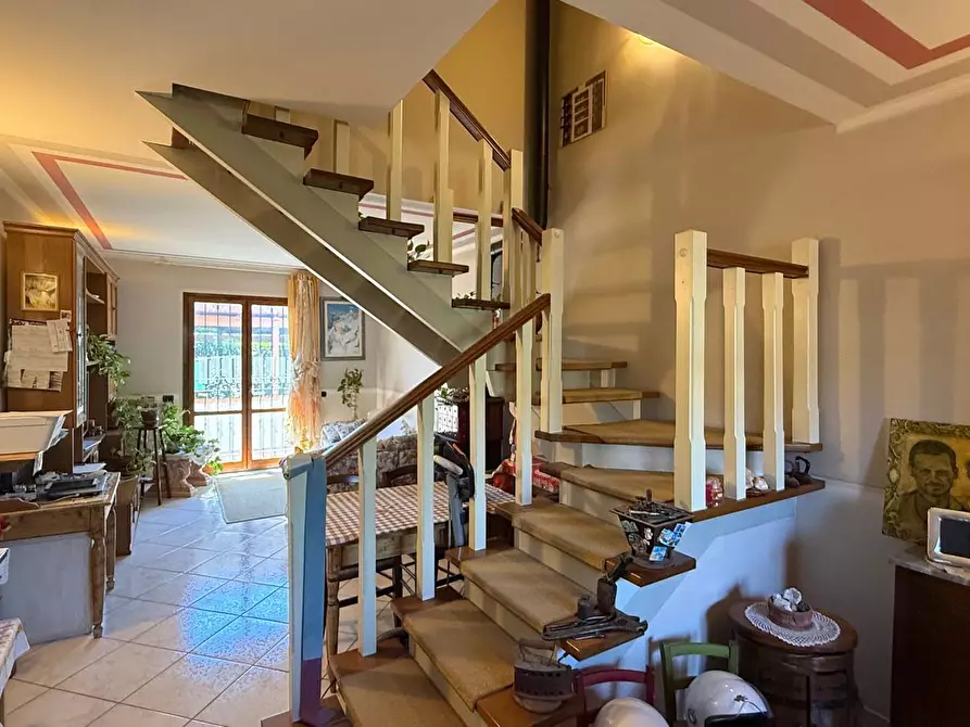 Immagine 17 di Villetta a schiera in vendita  a Pescia