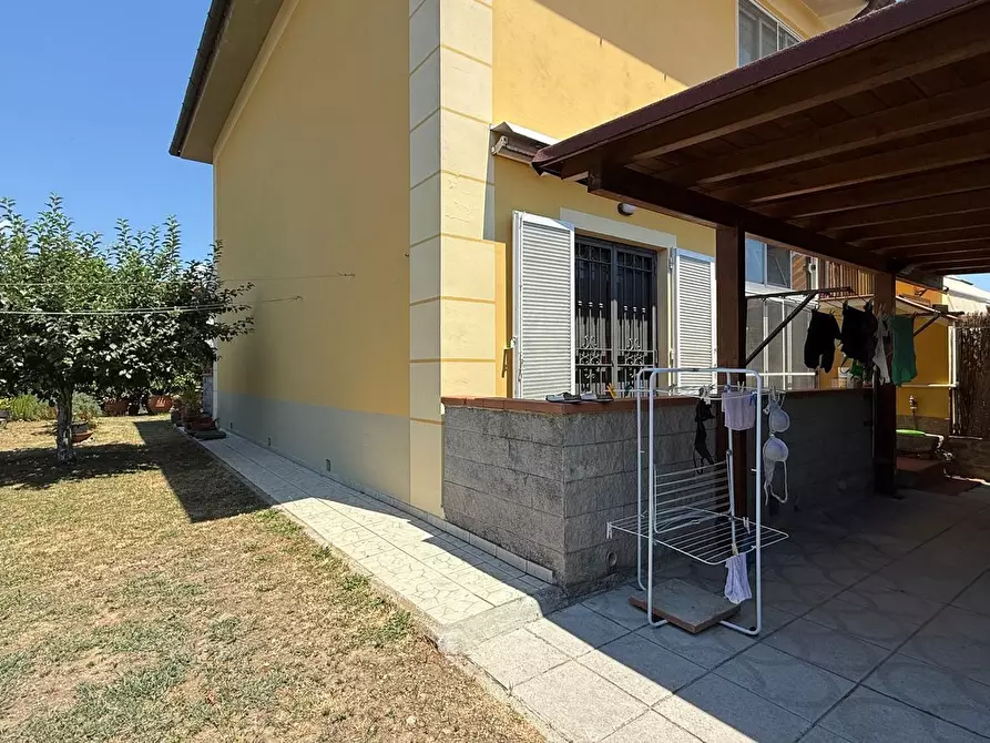 Immagine 9 di Villetta a schiera in vendita  a Pescia