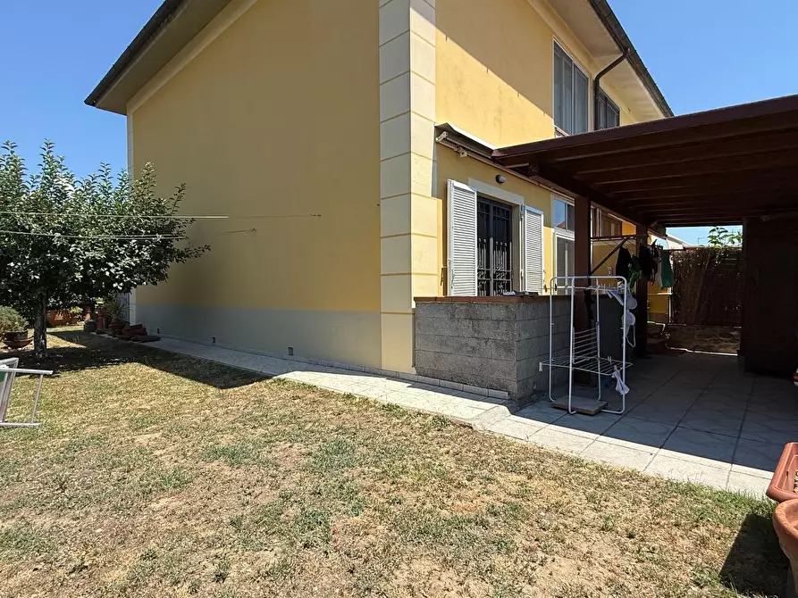 Immagine 8 di Villetta a schiera in vendita  a Pescia