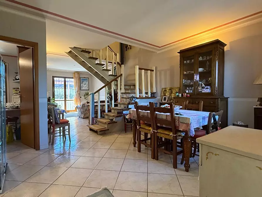 Immagine 10 di Villetta a schiera in vendita  a Pescia