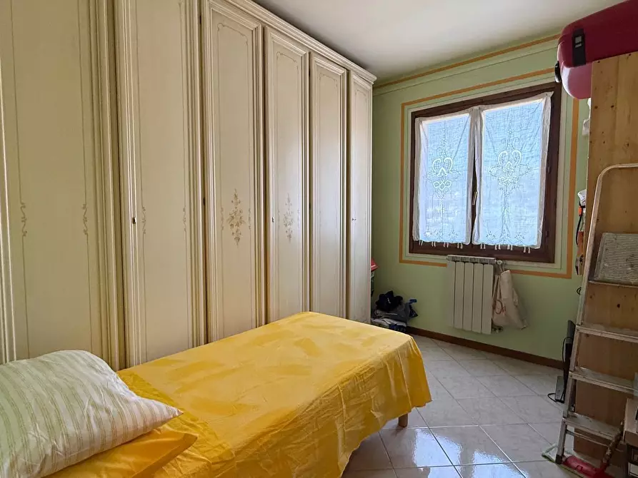 Immagine 26 di Villetta a schiera in vendita  a Pescia