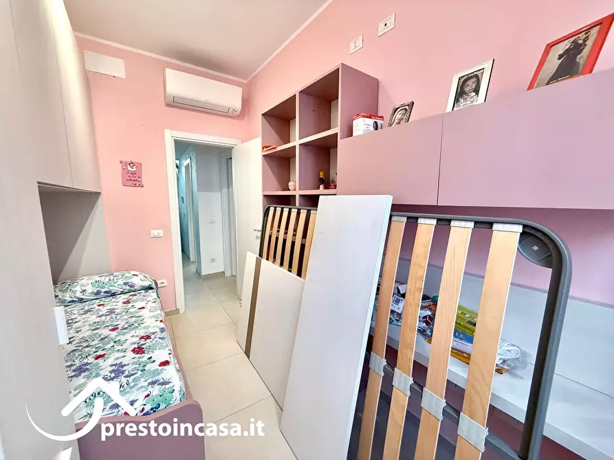 Immagine 34 di Villetta a schiera in vendita  a Viareggio