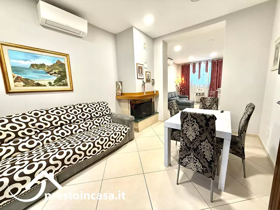 Immagine 11 di Villetta a schiera in vendita  a Viareggio