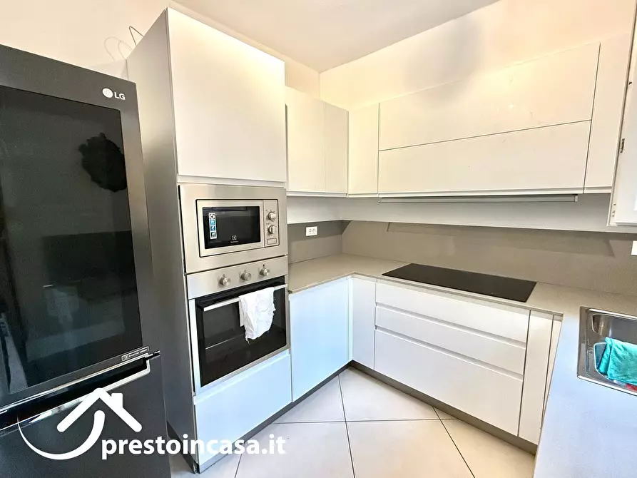 Immagine 14 di Villetta a schiera in vendita  a Viareggio