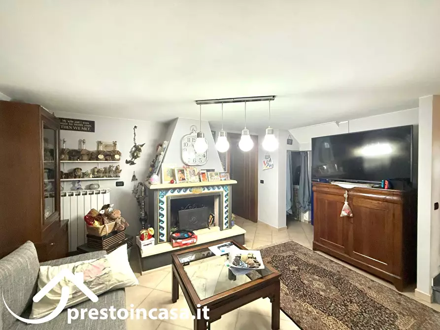 Immagine 43 di Villa in vendita  a Massarosa