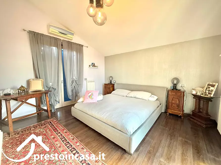 Immagine 28 di Villa in vendita  a Massarosa