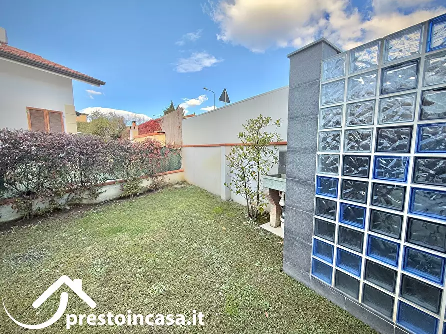 Immagine 20 di Villa in vendita  a Massarosa