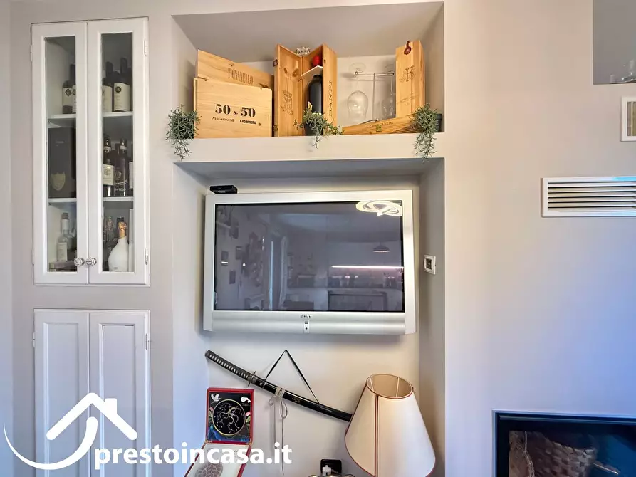 Immagine 16 di Villa in vendita  a Massarosa