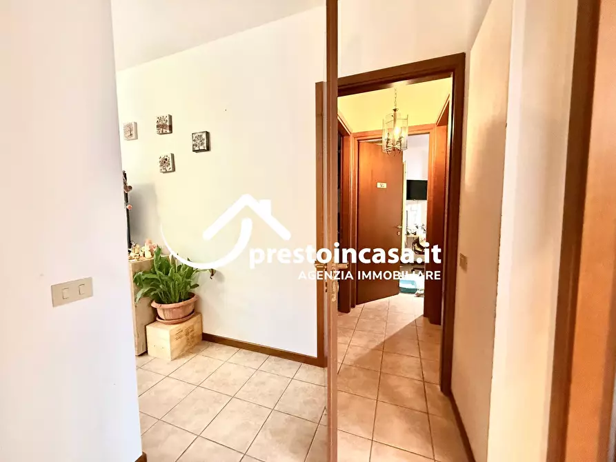 Immagine 9 di Casa semindipendente in vendita  a Massarosa