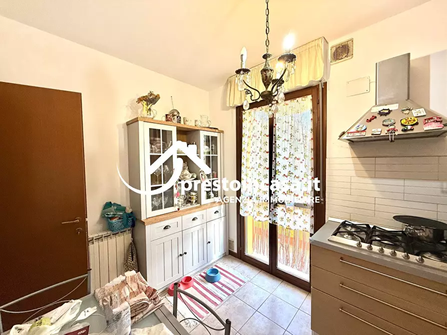 Immagine 7 di Casa semindipendente in vendita  a Massarosa