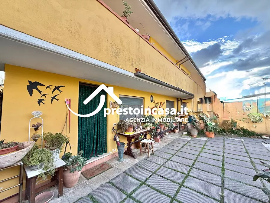 Immagine 35 di Casa semindipendente in vendita  a Massarosa