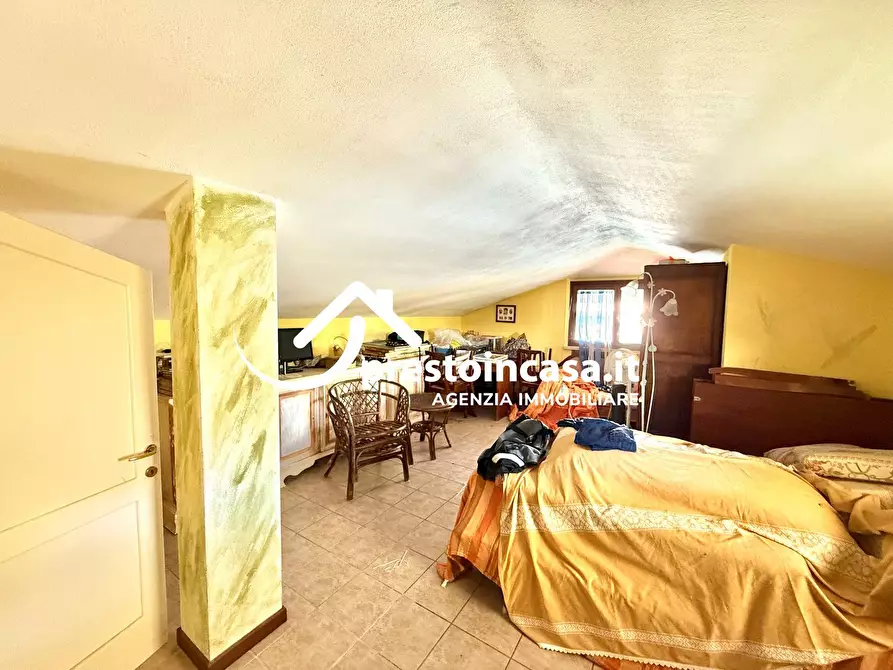 Immagine 17 di Casa semindipendente in vendita  a Massarosa