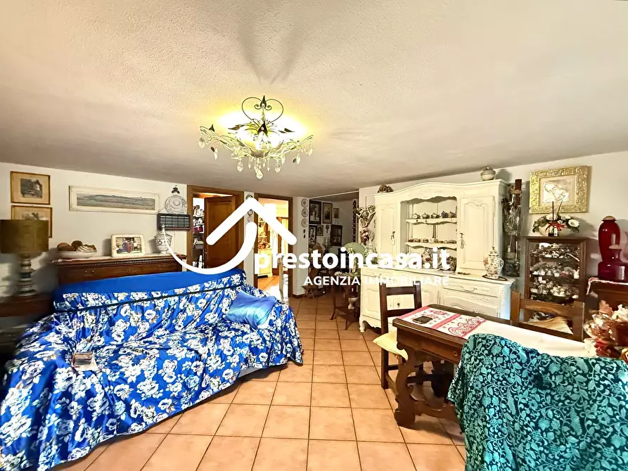 Immagine 22 di Casa semindipendente in vendita  a Massarosa