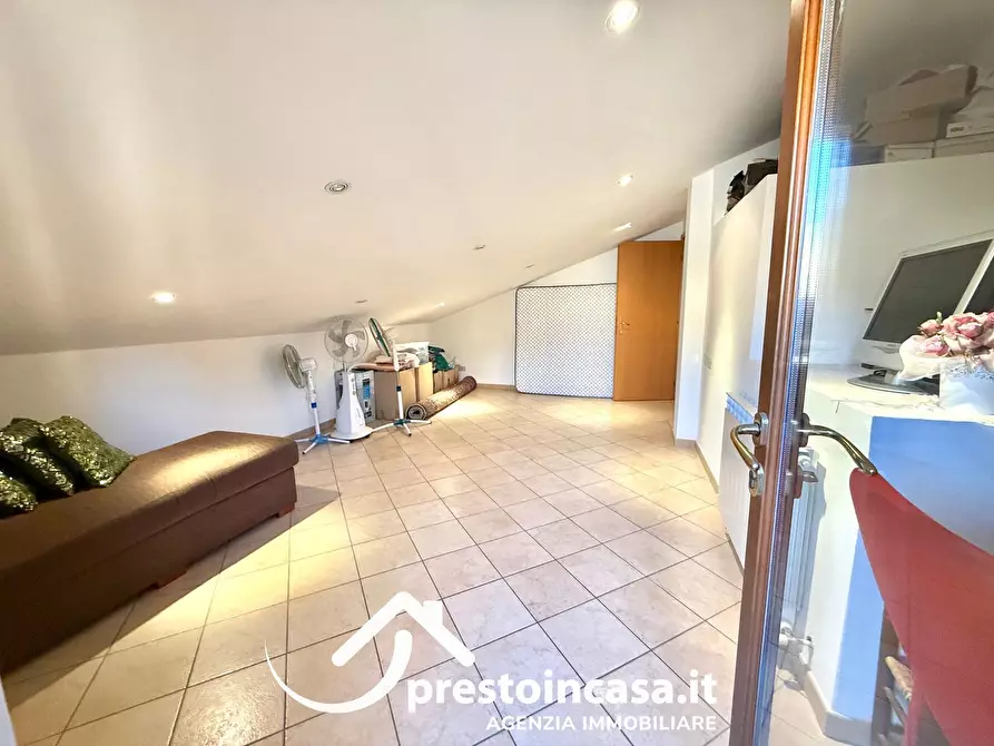 Immagine 32 di Villetta a schiera in vendita  a Massarosa