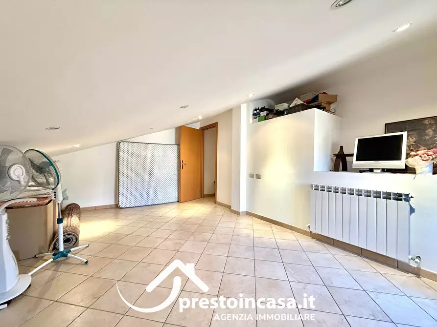 Immagine 29 di Villetta a schiera in vendita  a Massarosa