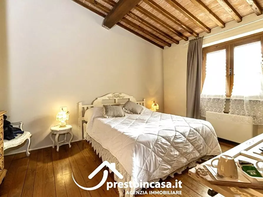 Immagine 28 di Villa in vendita  a Massarosa