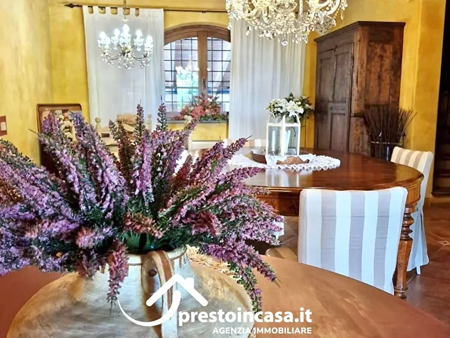 Immagine 39 di Villa in vendita  a Massarosa