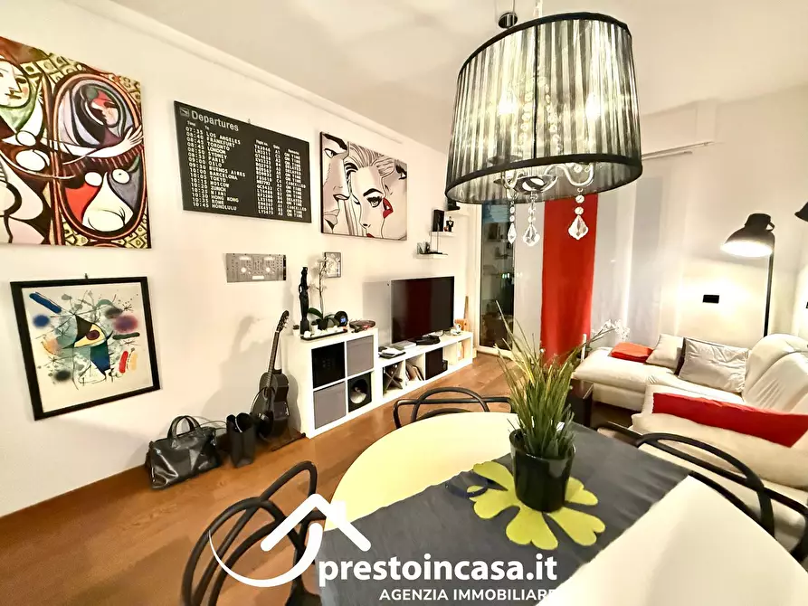 Immagine 4 di Appartamento in vendita  a Viareggio