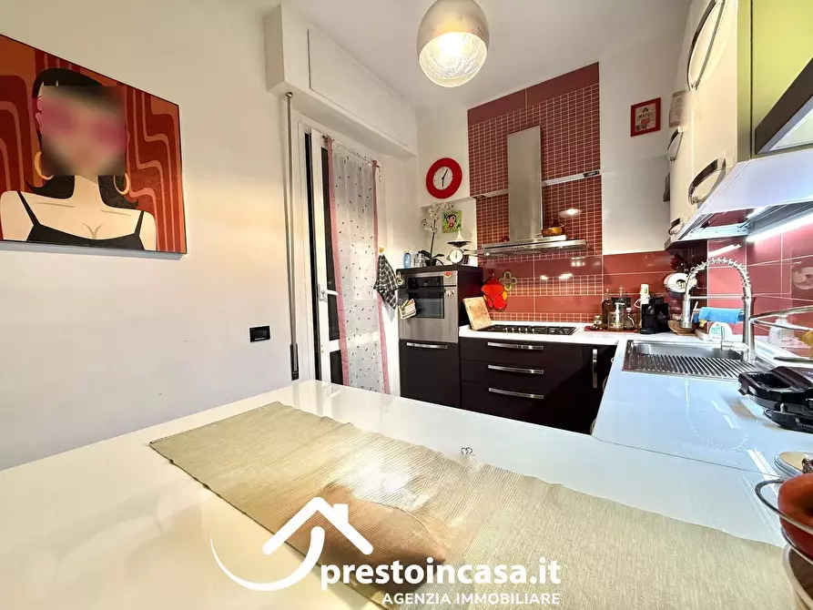 Immagine 8 di Appartamento in vendita  a Viareggio