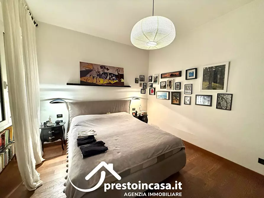 Immagine 17 di Appartamento in vendita  a Viareggio