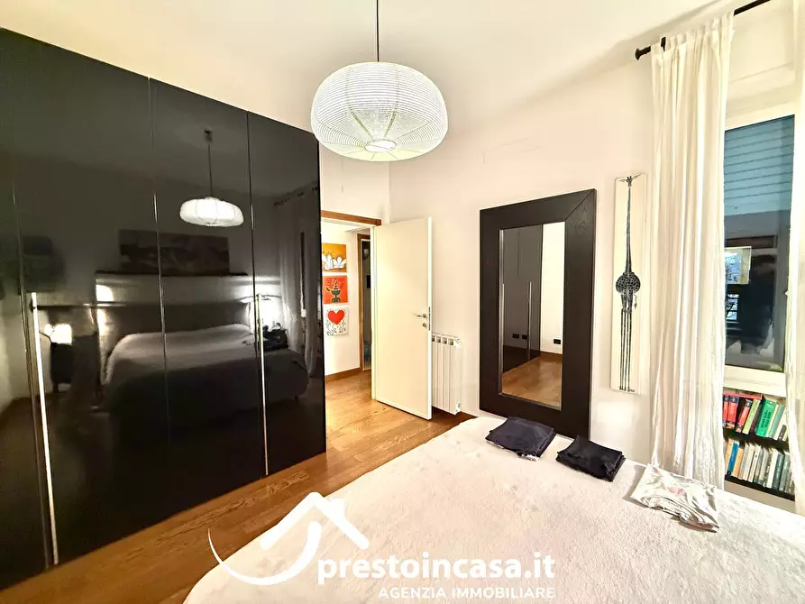 Immagine 19 di Appartamento in vendita  a Viareggio