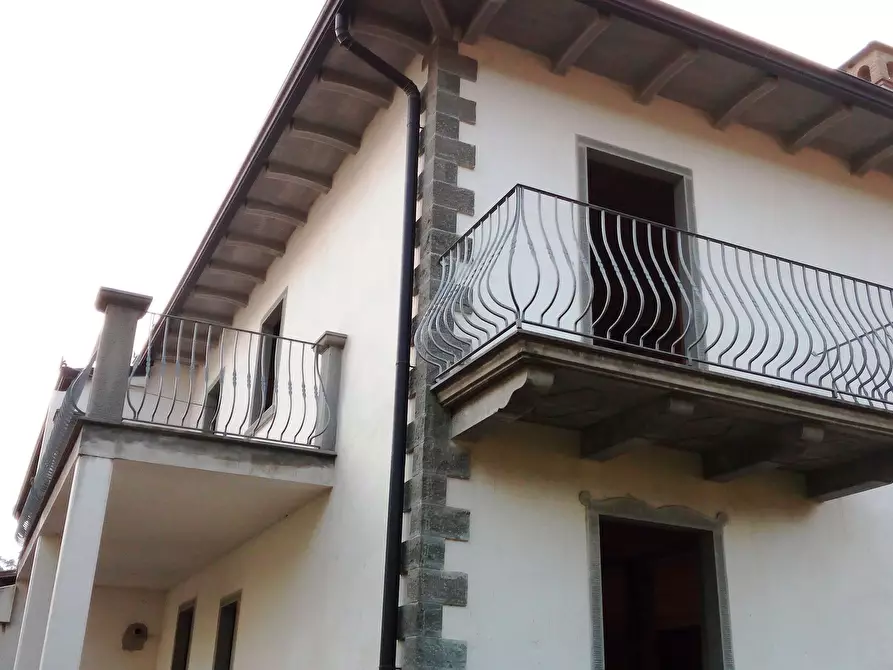 Immagine 19 di Casa semindipendente in vendita  a Camaiore