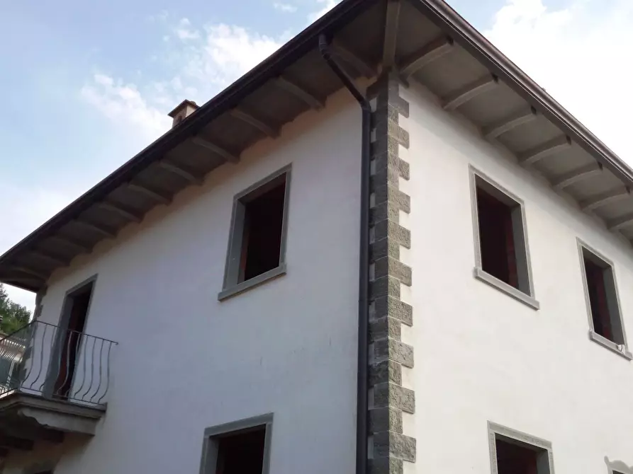 Immagine 23 di Casa semindipendente in vendita  a Camaiore