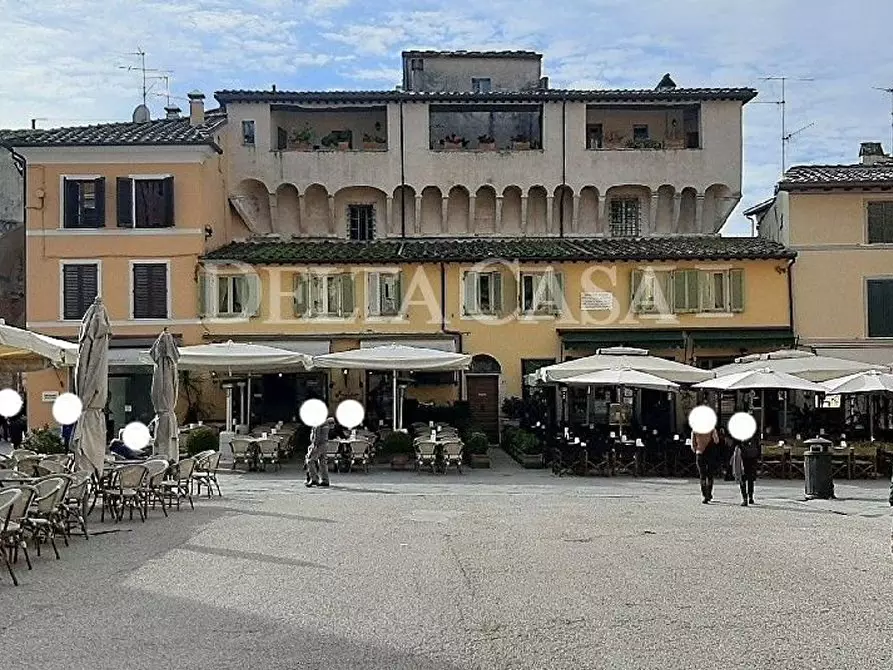 Immagine 22 di Villa in vendita  a Pietrasanta