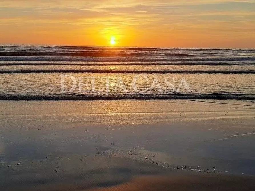 Immagine 29 di Villa in vendita  a Pietrasanta