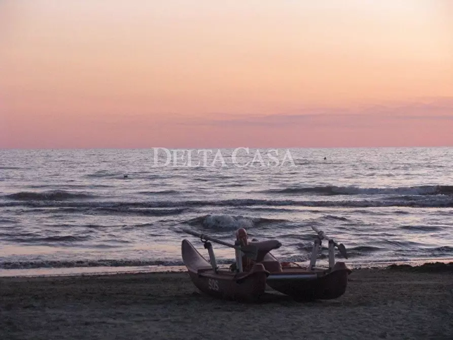 Immagine 16 di Villa in vendita  a Pietrasanta