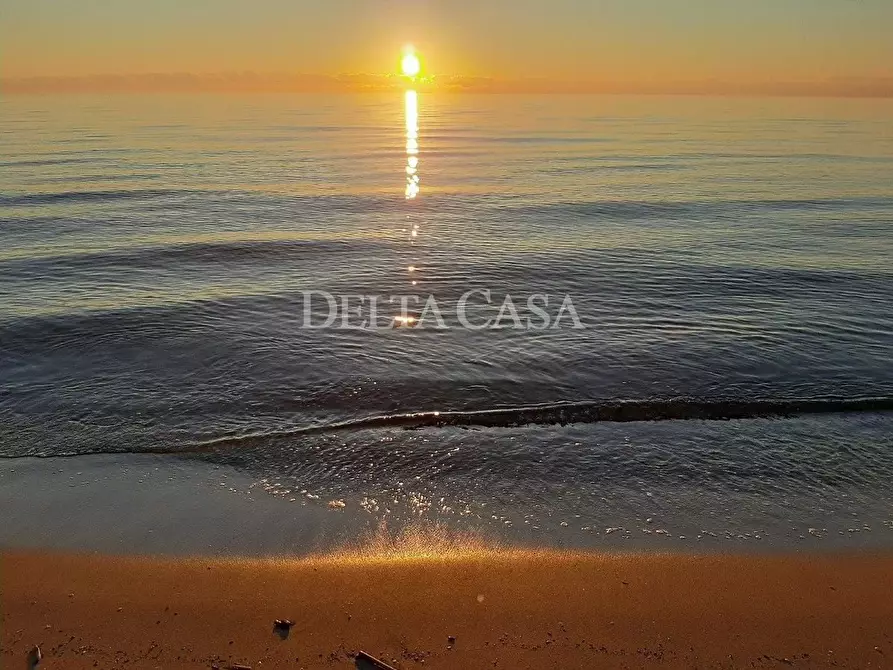 Immagine 13 di Villa in vendita  a Pietrasanta