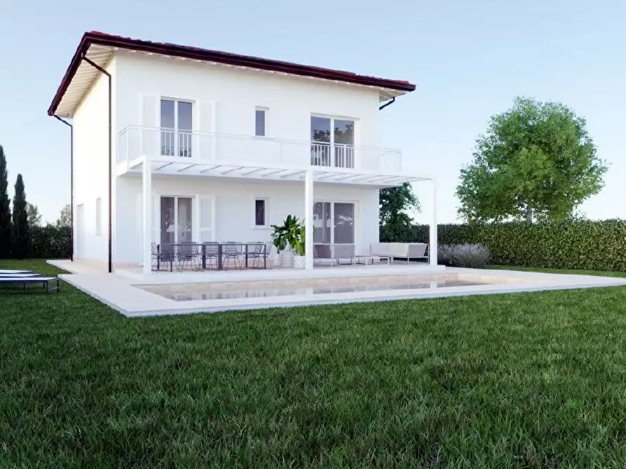 Immagine 16 di Villa in vendita  a Pietrasanta