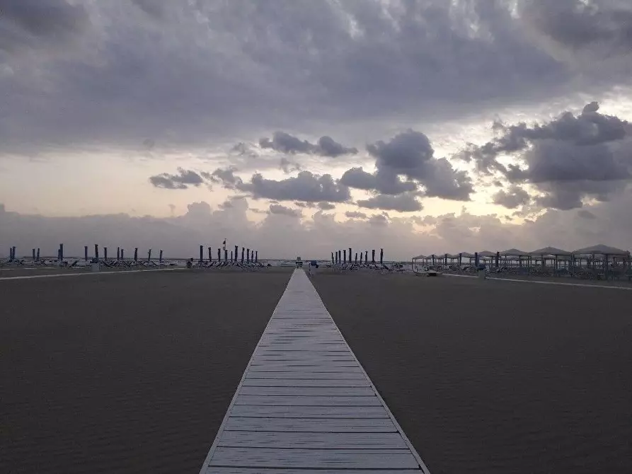 Immagine 12 di Villa in vendita  a Camaiore