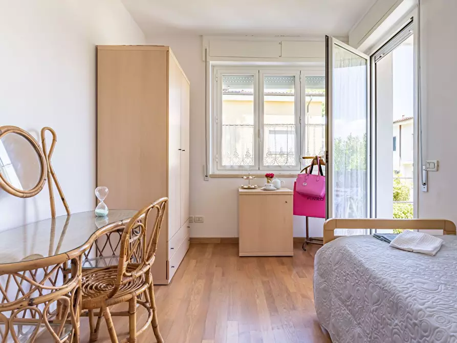 Immagine 21 di Mansarda in affitto  a Valchiusa