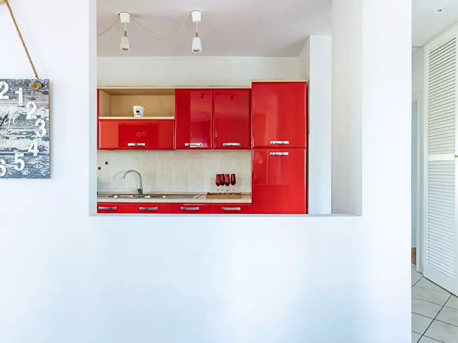 Immagine 4 di Mansarda in affitto  a Valchiusa