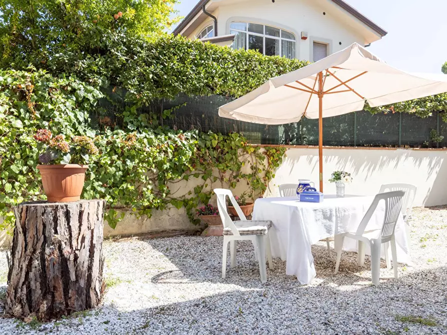 Immagine 22 di Mansarda in affitto  a Valchiusa