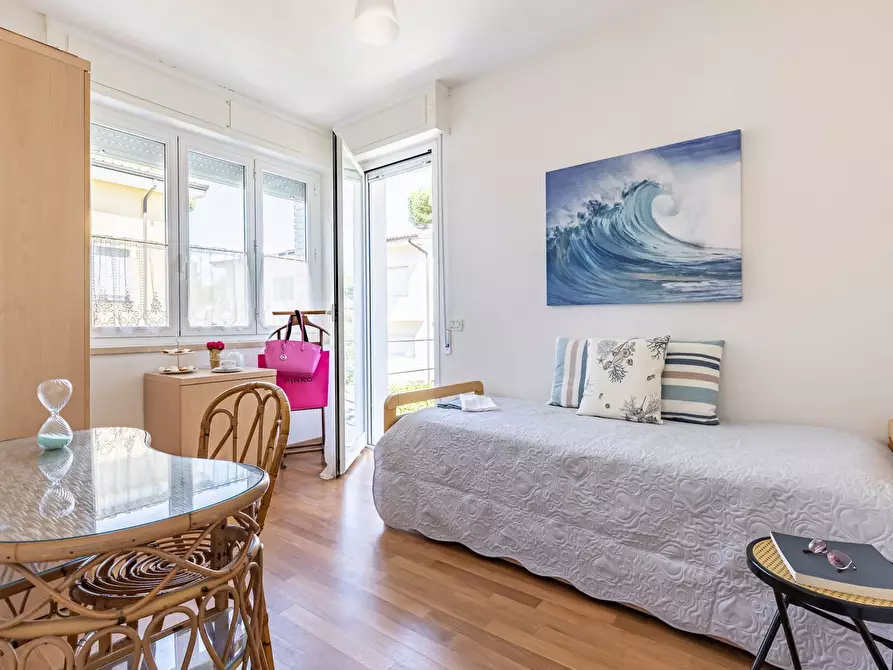 Immagine 19 di Mansarda in affitto  a Valchiusa