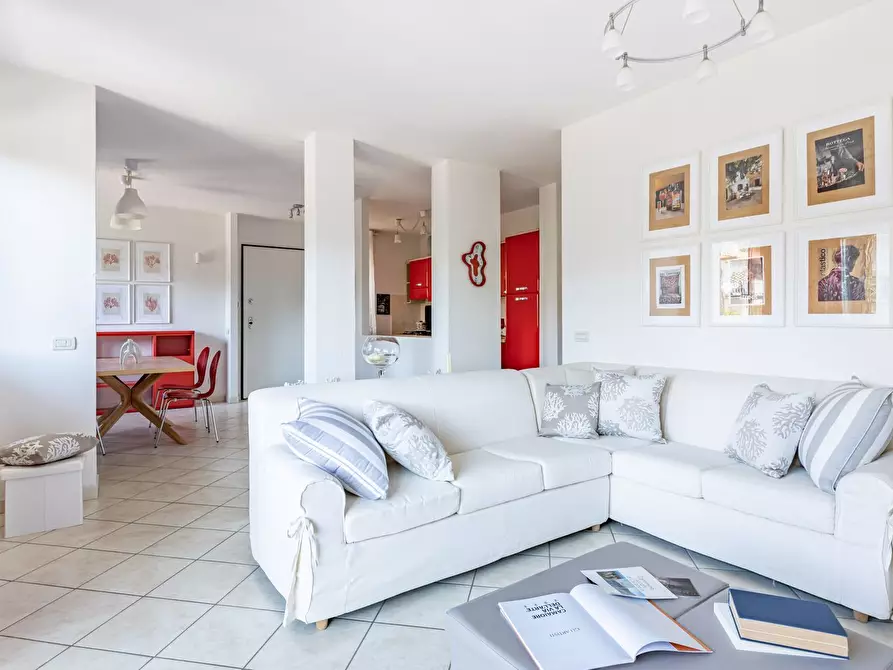 Immagine 5 di Mansarda in affitto  a Valchiusa