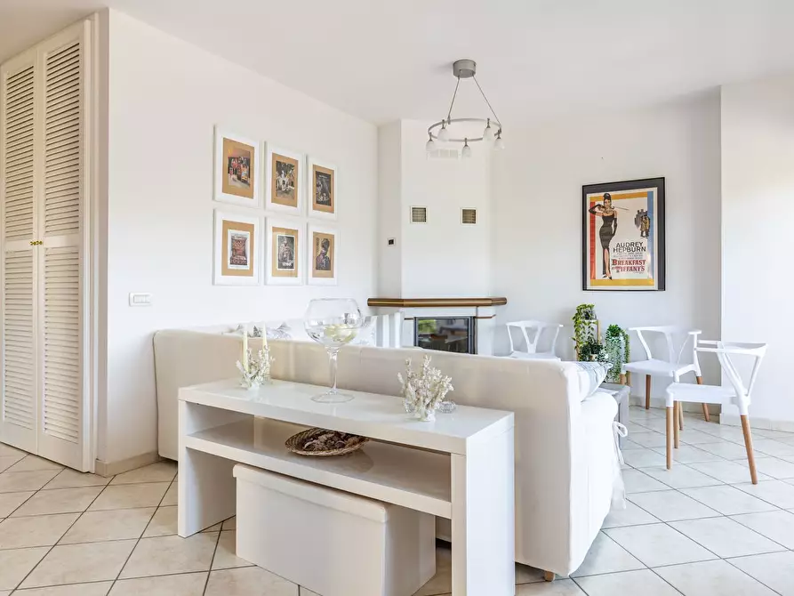 Immagine 7 di Mansarda in affitto  a Valchiusa