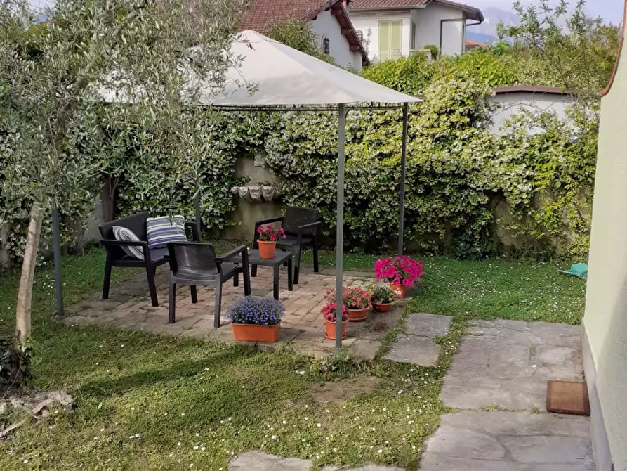 Immagine 26 di Villa in vendita  a Forte Dei Marmi