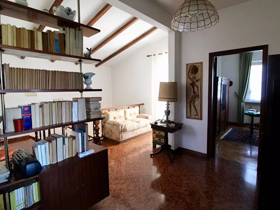 Immagine 26 di Villa in vendita  a Pietrasanta