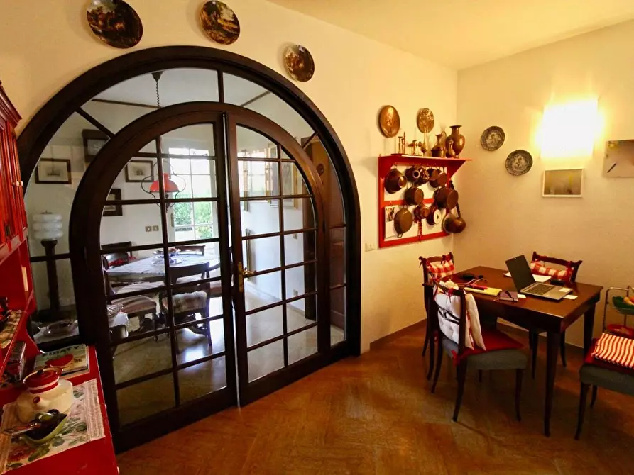 Immagine 14 di Villa in vendita  a Pietrasanta