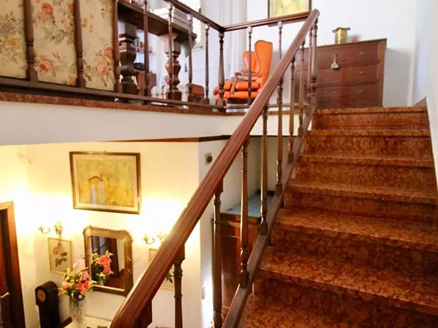 Immagine 31 di Villa in vendita  a Pietrasanta