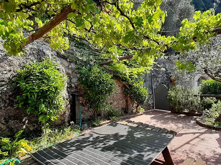 Immagine 23 di Casa indipendente in vendita  a Camaiore