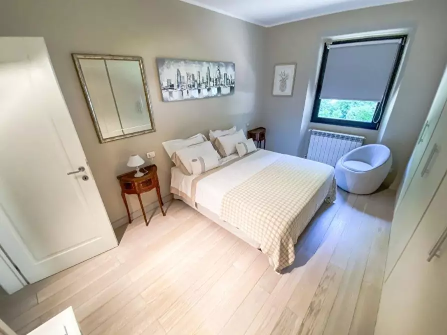 Immagine 37 di Villa in vendita  a Camaiore