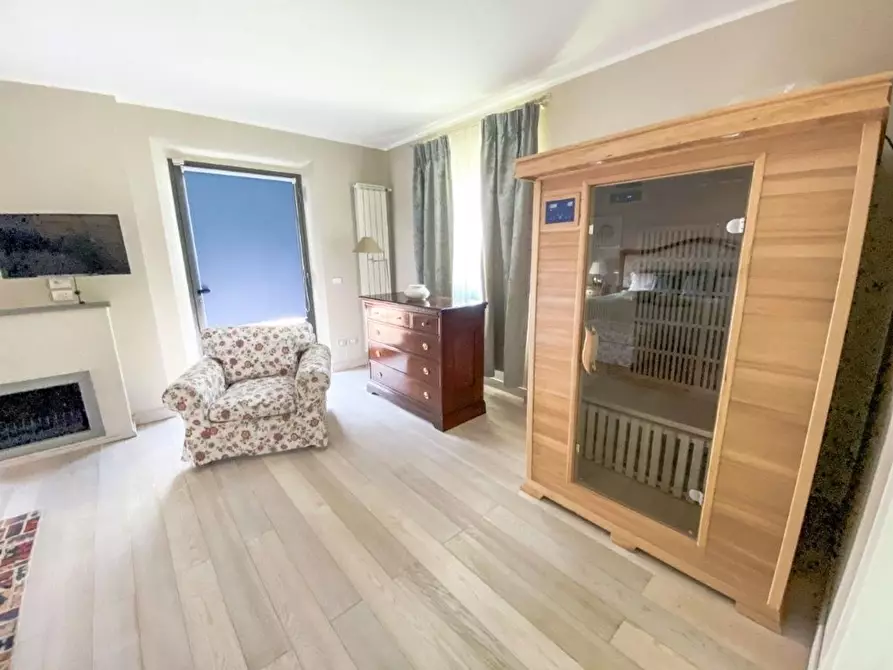 Immagine 32 di Villa in vendita  a Camaiore