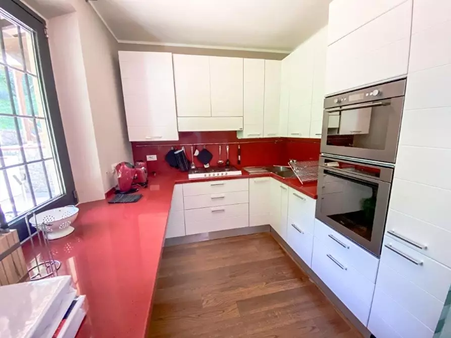 Immagine 27 di Villa in vendita  a Camaiore