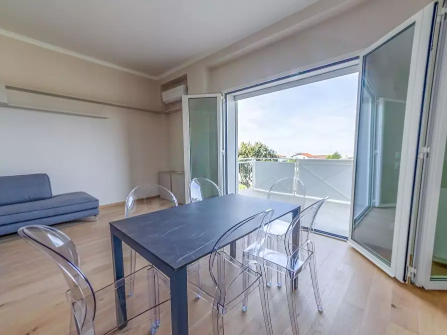 Immagine 4 di Appartamento in vendita  a Pietrasanta