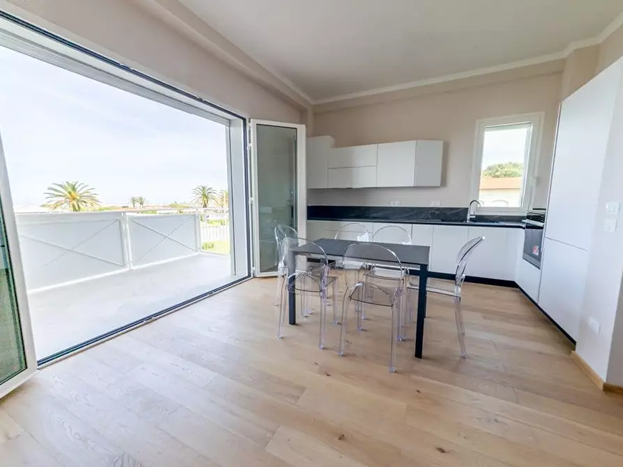 Immagine 3 di Appartamento in vendita  a Pietrasanta